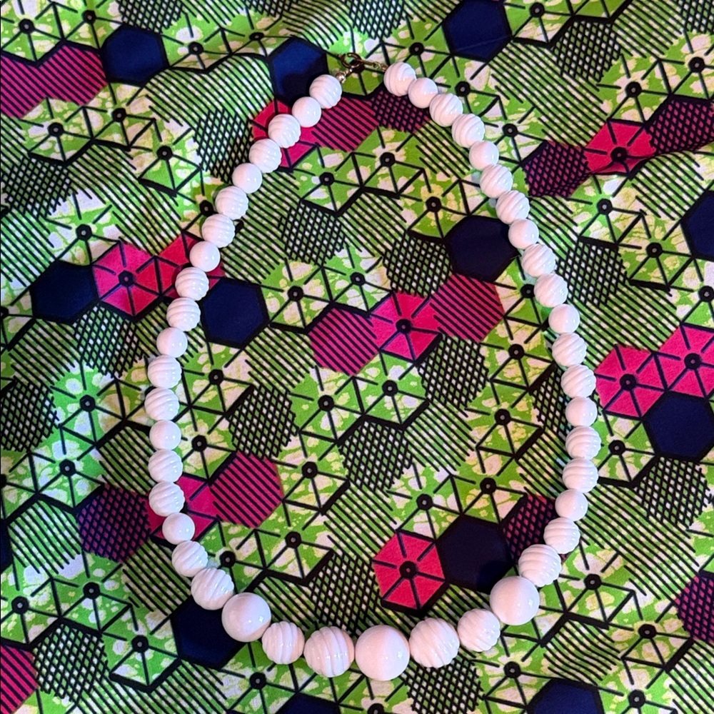 Vintage White Beaded Necklace